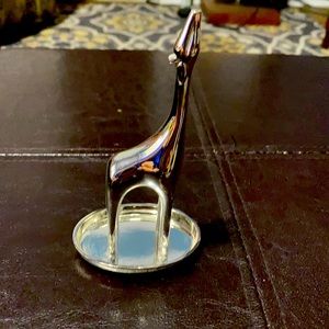 Red Envelope Elegant Silver Giraffe Ring Holder.